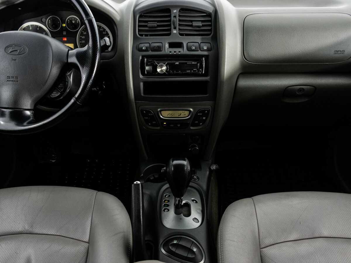 Hyundai Santa Fe 2008 года с пробегом. Фото: #12