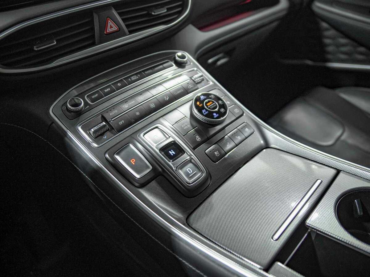 Hyundai Santa Fe 2021 года с пробегом. Фото: #12