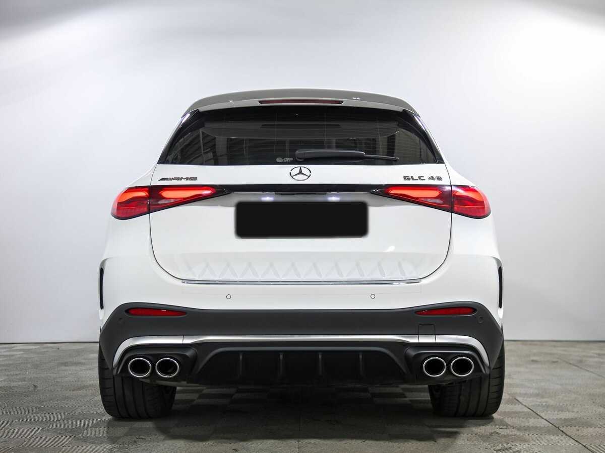 Mercedes-Benz GLC AMG 2024 года с пробегом. Фото: #3