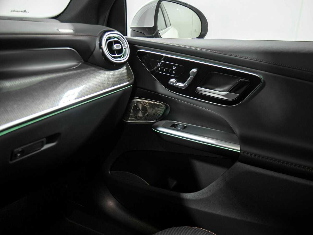 Mercedes-Benz GLC AMG 2024 года с пробегом. Фото: #19