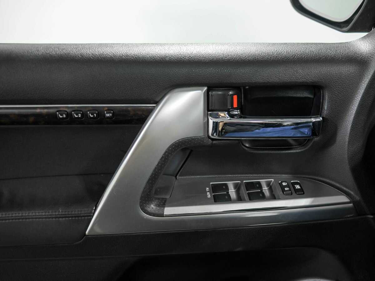 Toyota Land Cruiser 2015 года с пробегом. Фото: #14