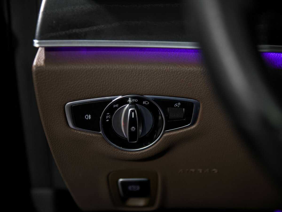 Mercedes-Benz E-Класс 2019 года с пробегом. Фото: #15