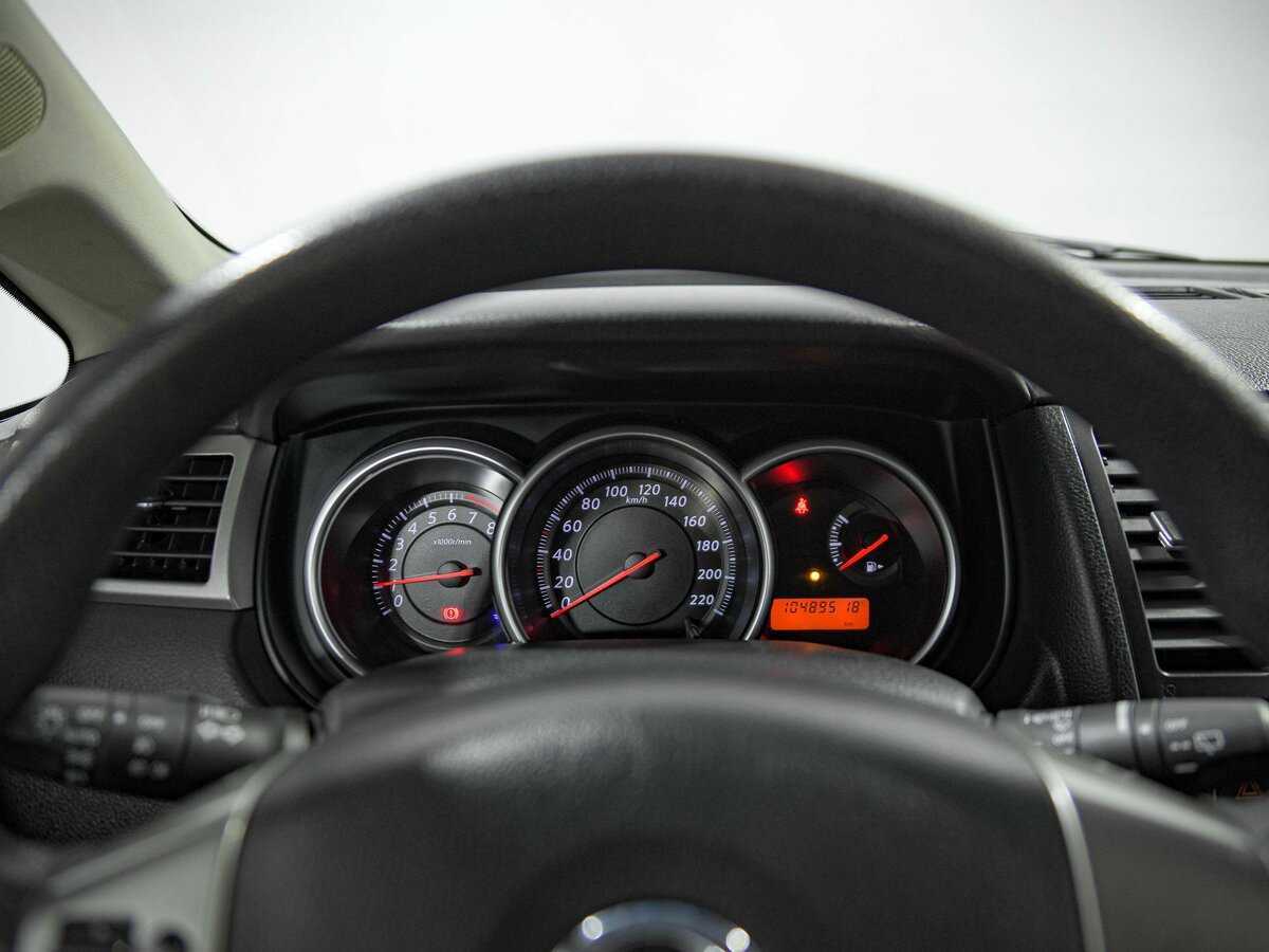 Nissan Tiida 2010 года с пробегом. Фото: #6