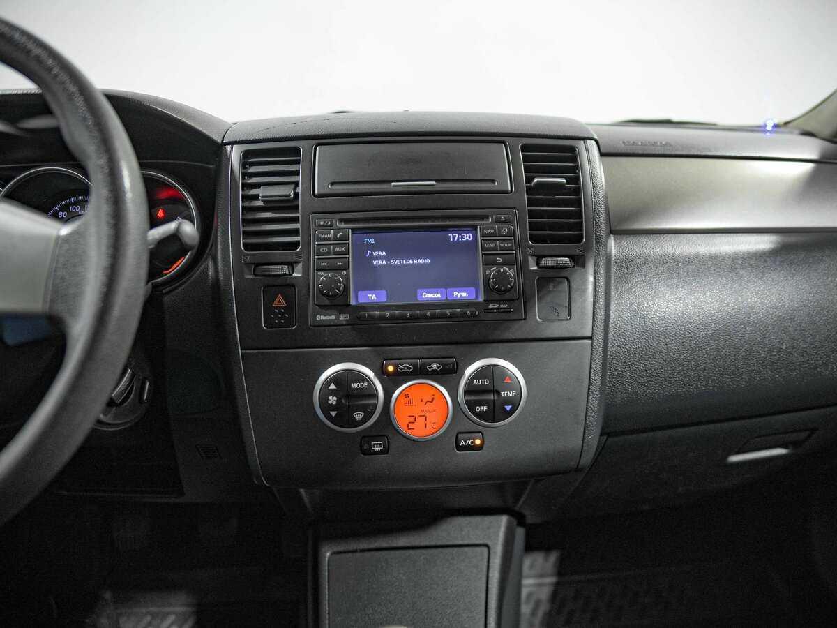 Nissan Tiida 2010 года с пробегом. Фото: #10