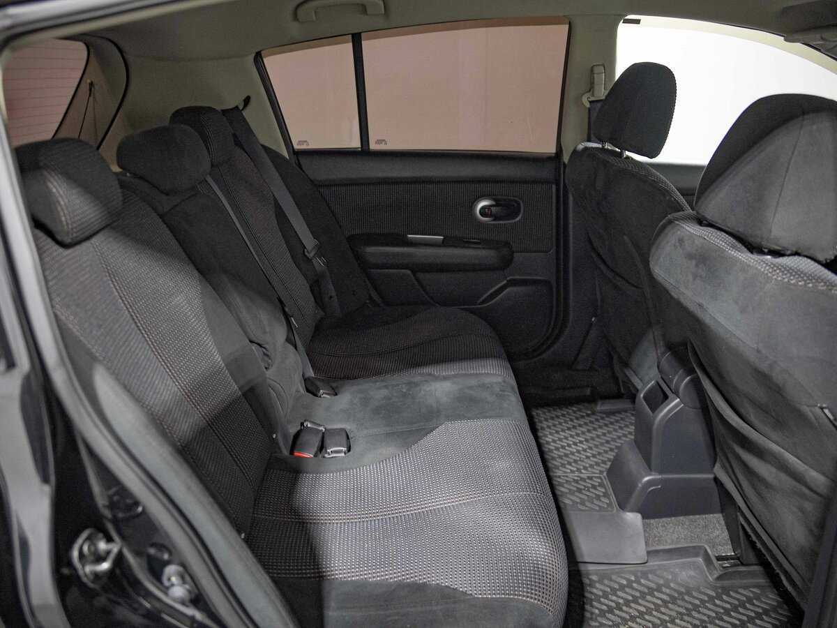 Nissan Tiida 2010 года с пробегом. Фото: #14