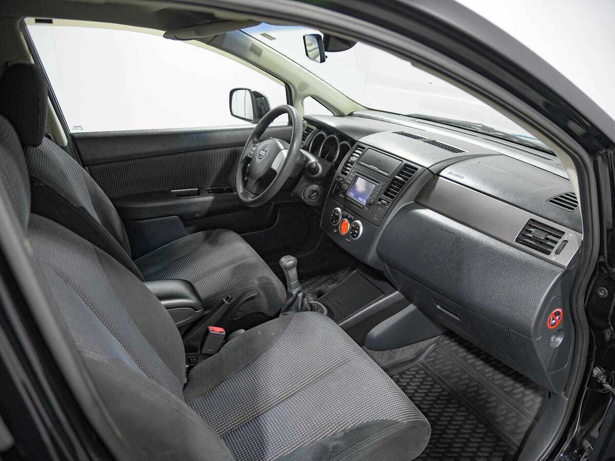 Nissan Tiida 2010 года с пробегом. Фото: #15