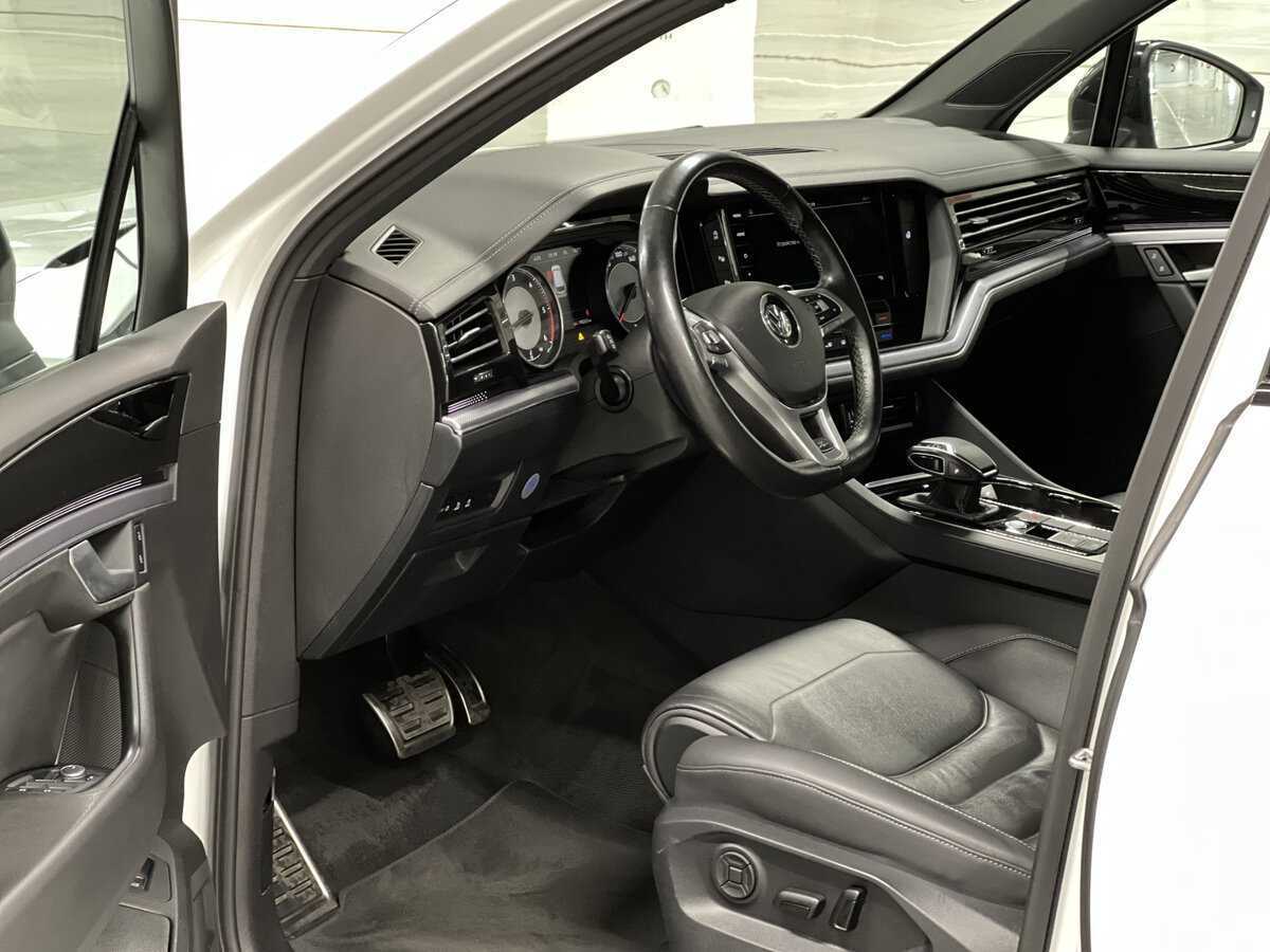 Volkswagen Touareg 2018 года с пробегом. Фото: #15