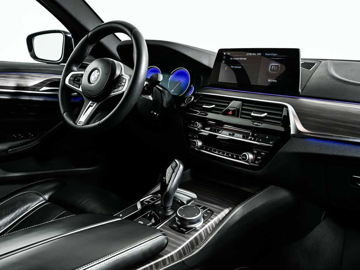 BMW 5 серии 2018 года с пробегом. Фото: #8
