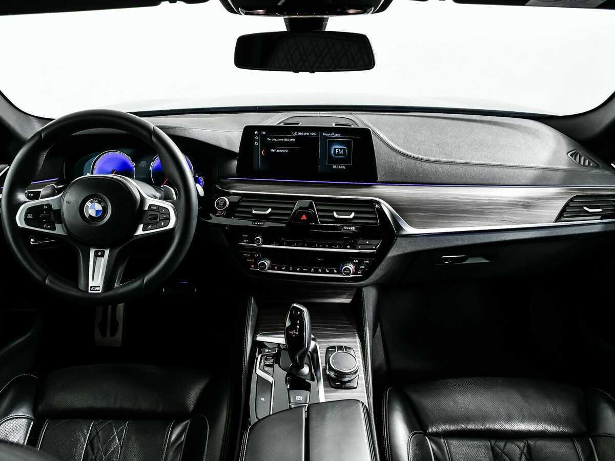 BMW 5 серии 2018 года с пробегом. Фото: #10