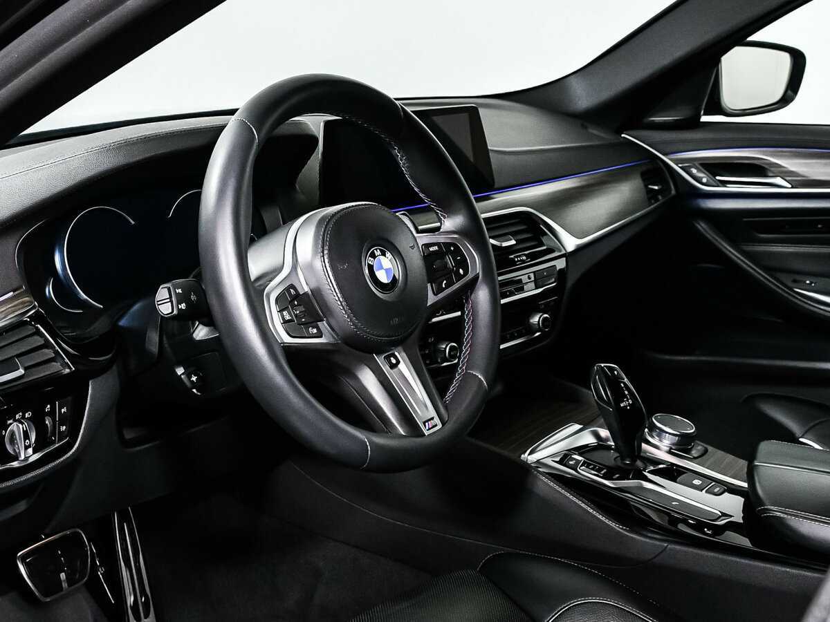 BMW 5 серии 2018 года с пробегом. Фото: #11
