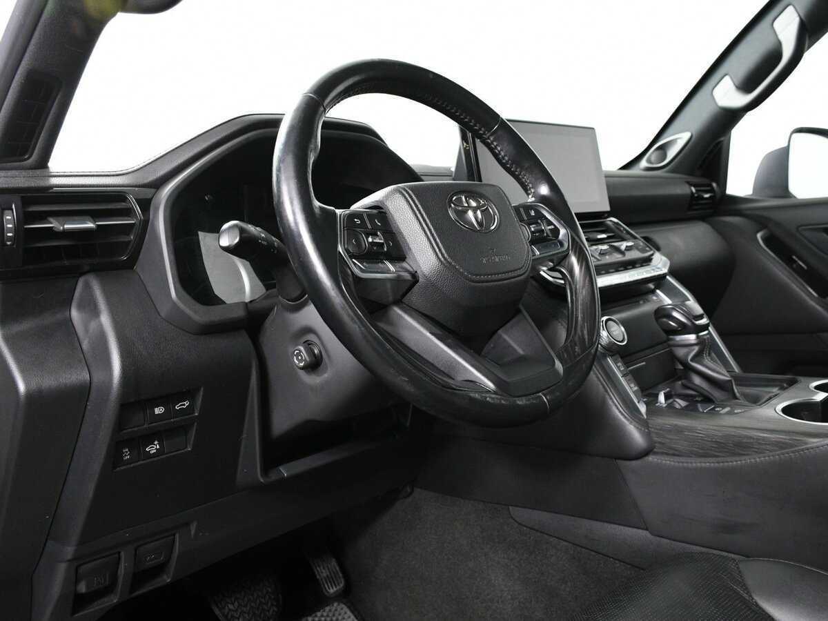 Toyota Land Cruiser 2021 года с пробегом. Фото: #12