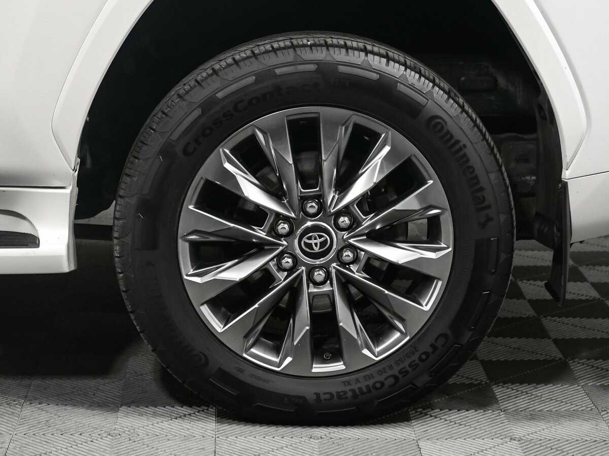 Toyota Land Cruiser 2021 года с пробегом. Фото: #18