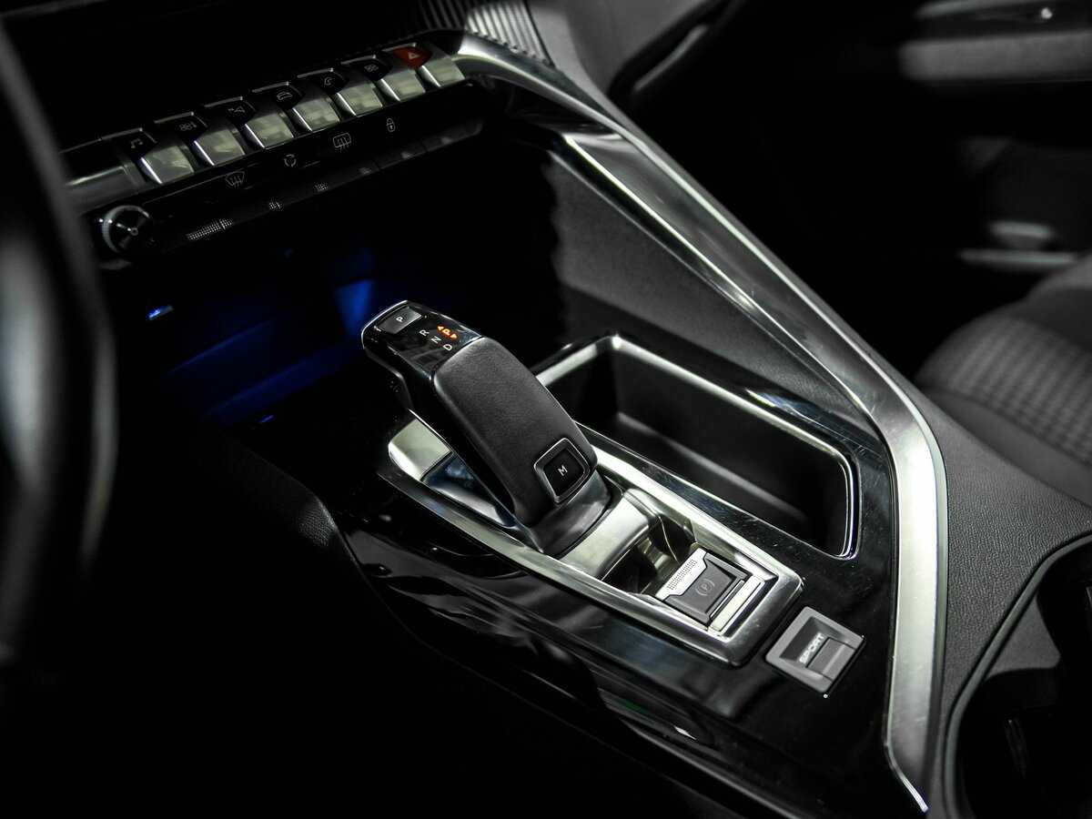Peugeot 3008 2020 года с пробегом. Фото: #9
