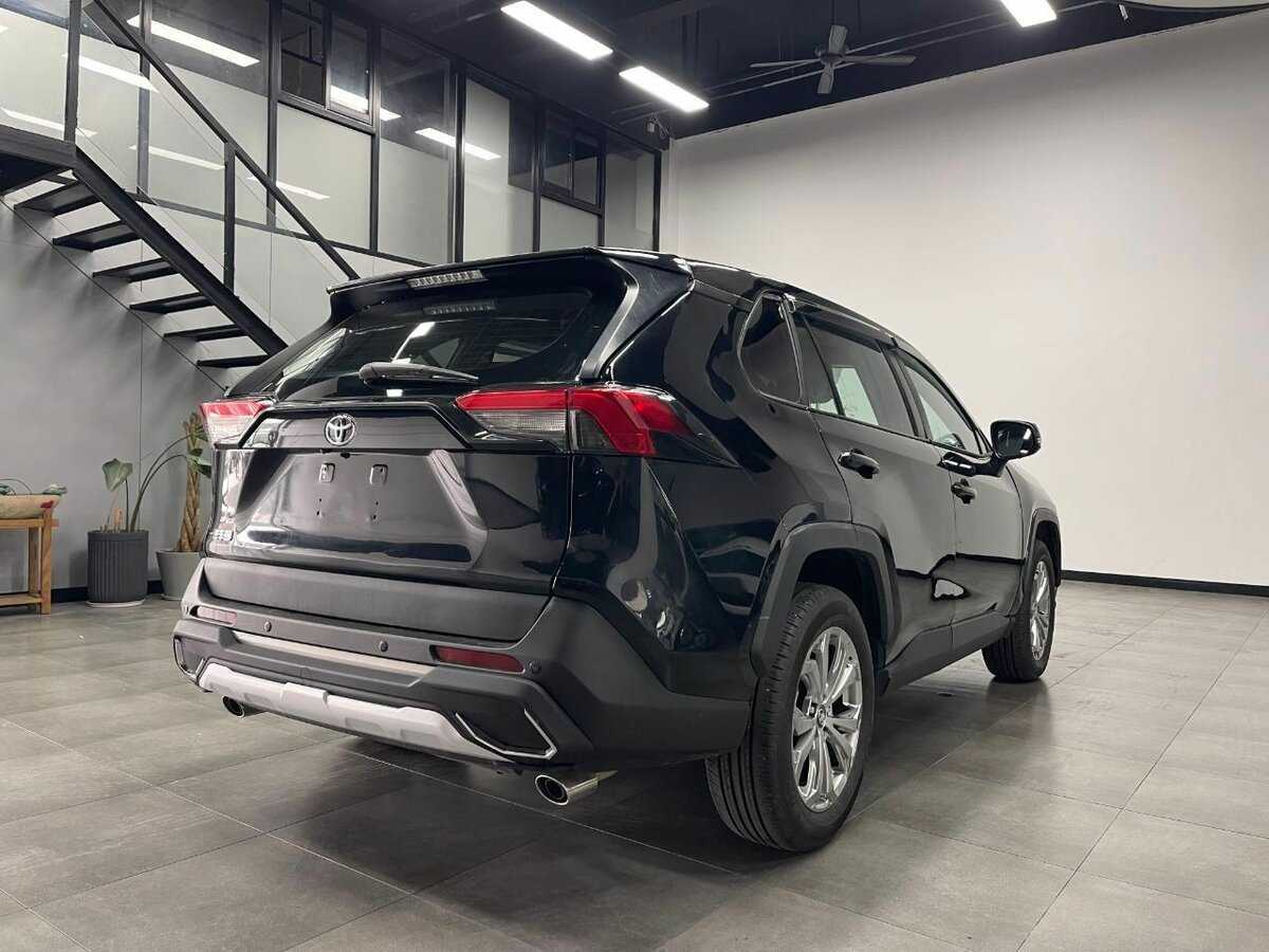 Toyota RAV4 2023 года с пробегом. Фото: #5