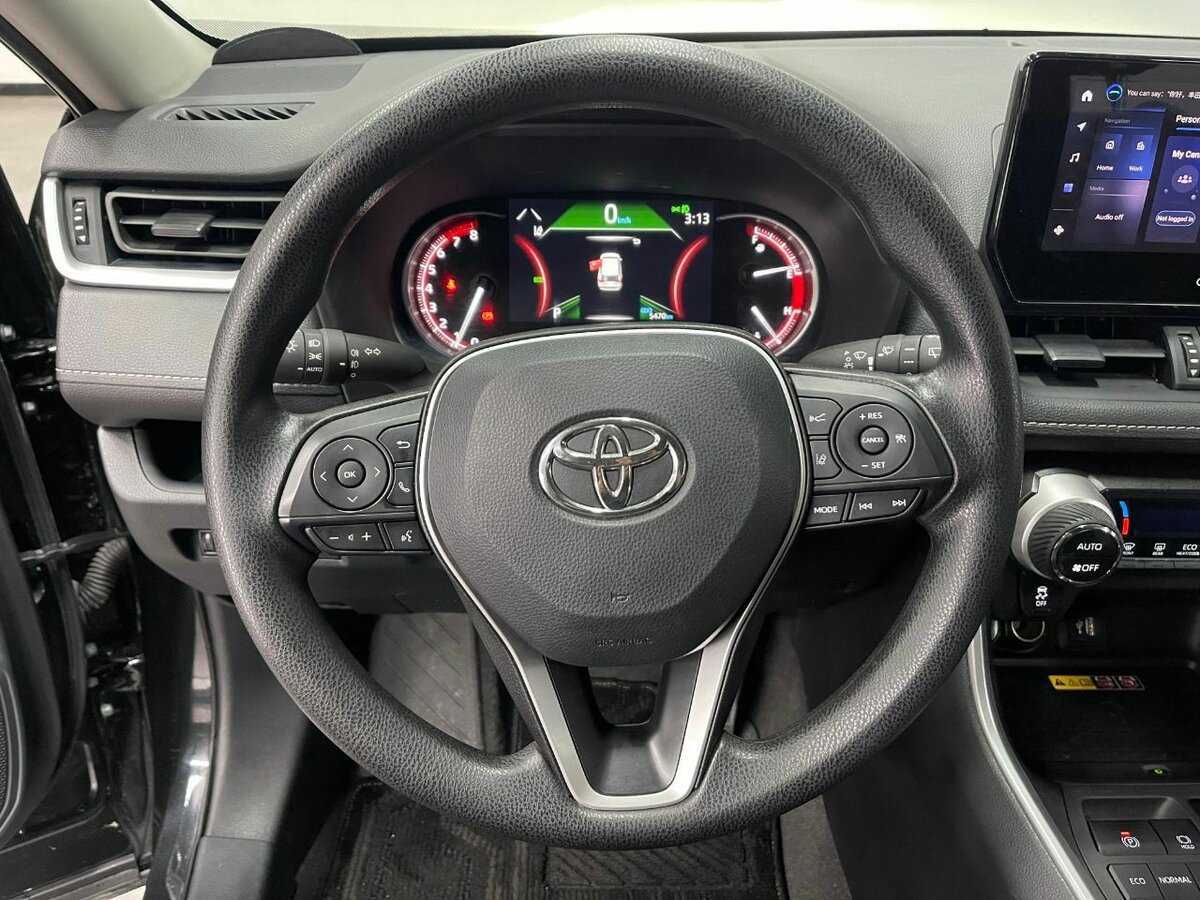 Toyota RAV4 2023 года с пробегом. Фото: #8