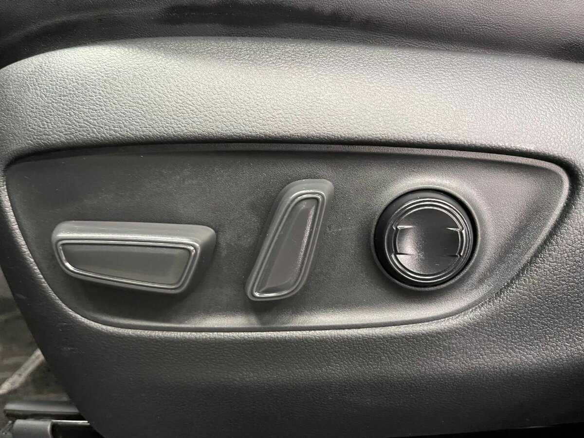 Toyota RAV4 2023 года с пробегом. Фото: #18