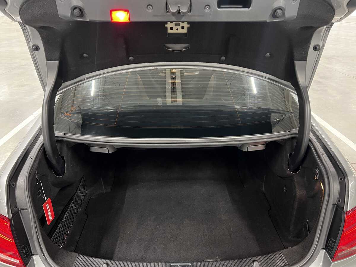 Mercedes-Benz E-Класс 2015 года с пробегом. Фото: #9