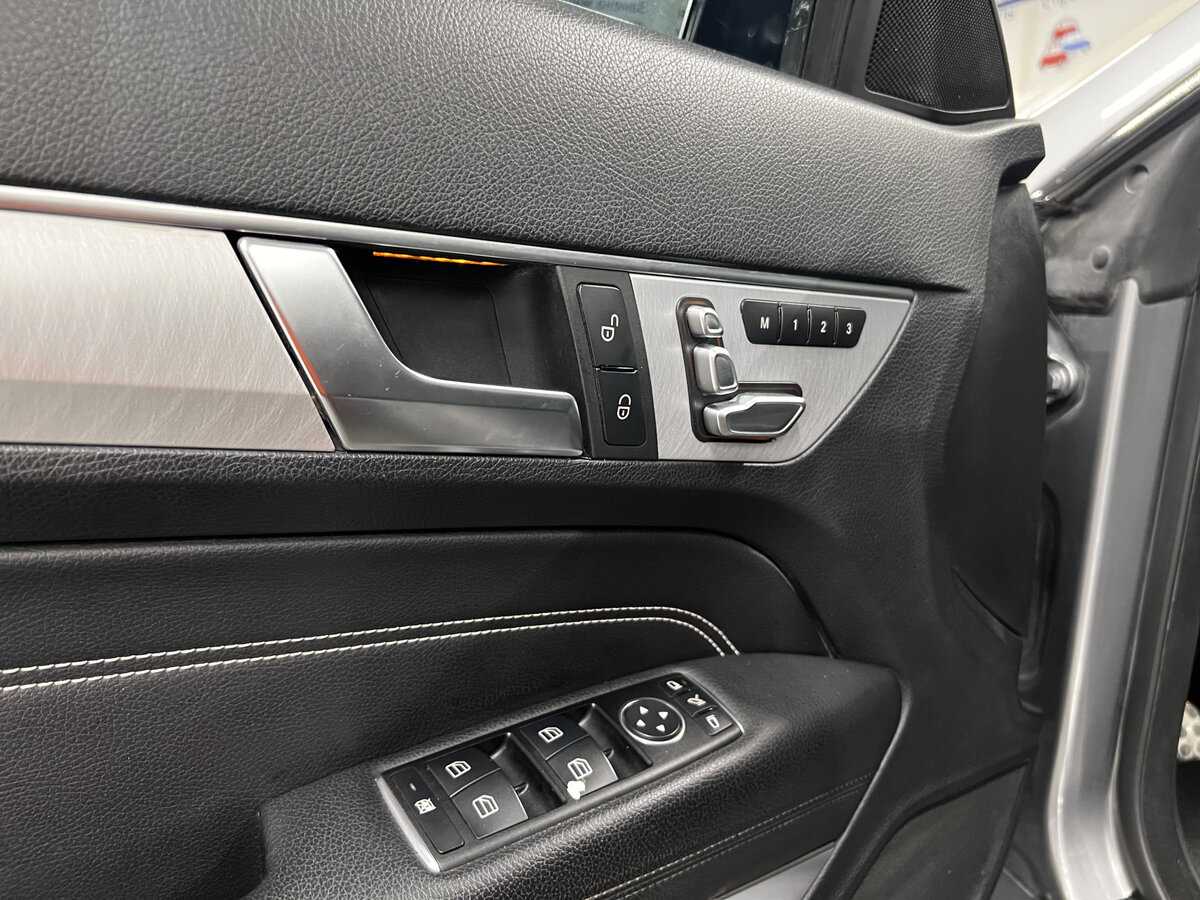 Mercedes-Benz E-Класс 2015 года с пробегом. Фото: #20