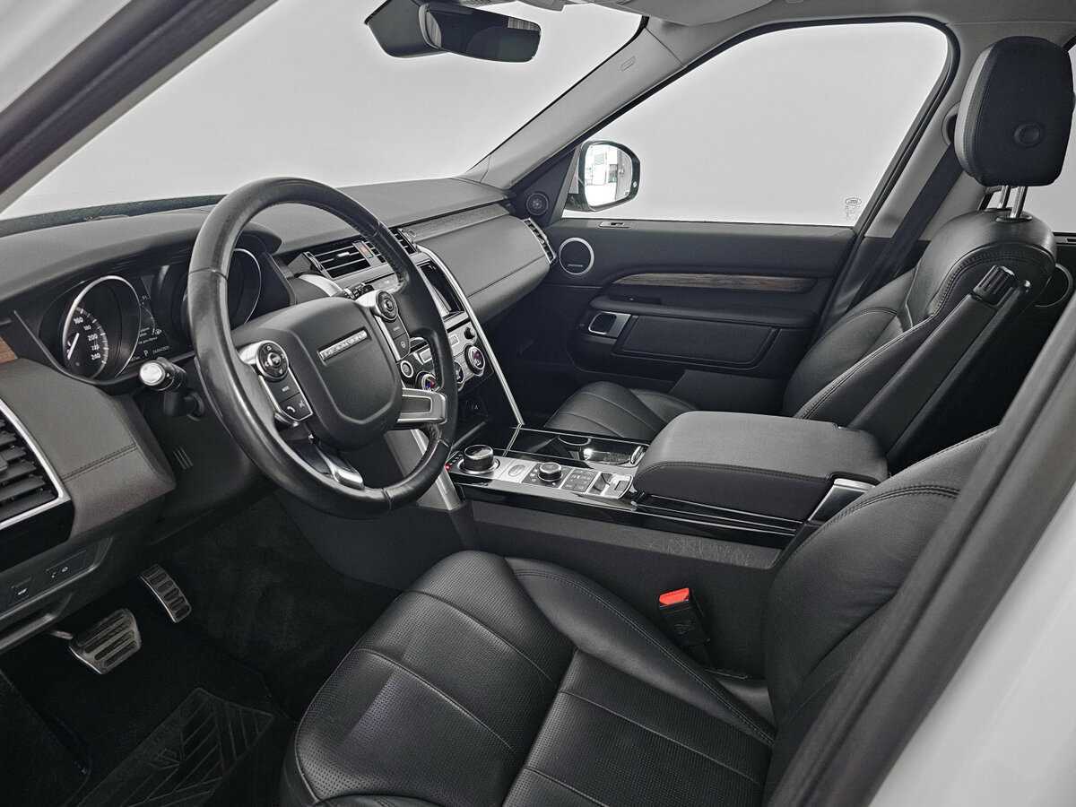 Land Rover Discovery 2017 года с пробегом. Фото: #6