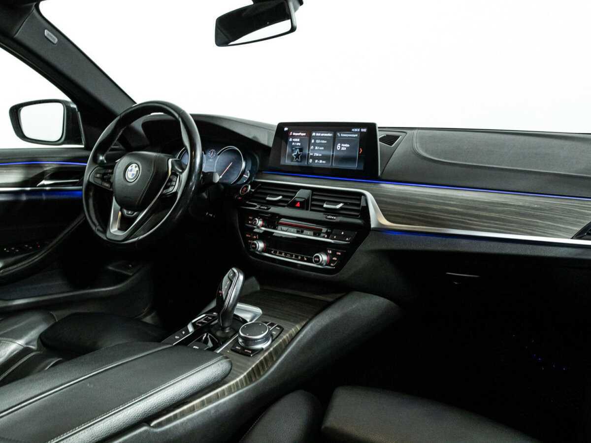 BMW 5 серии 2017 года с пробегом. Фото: #8