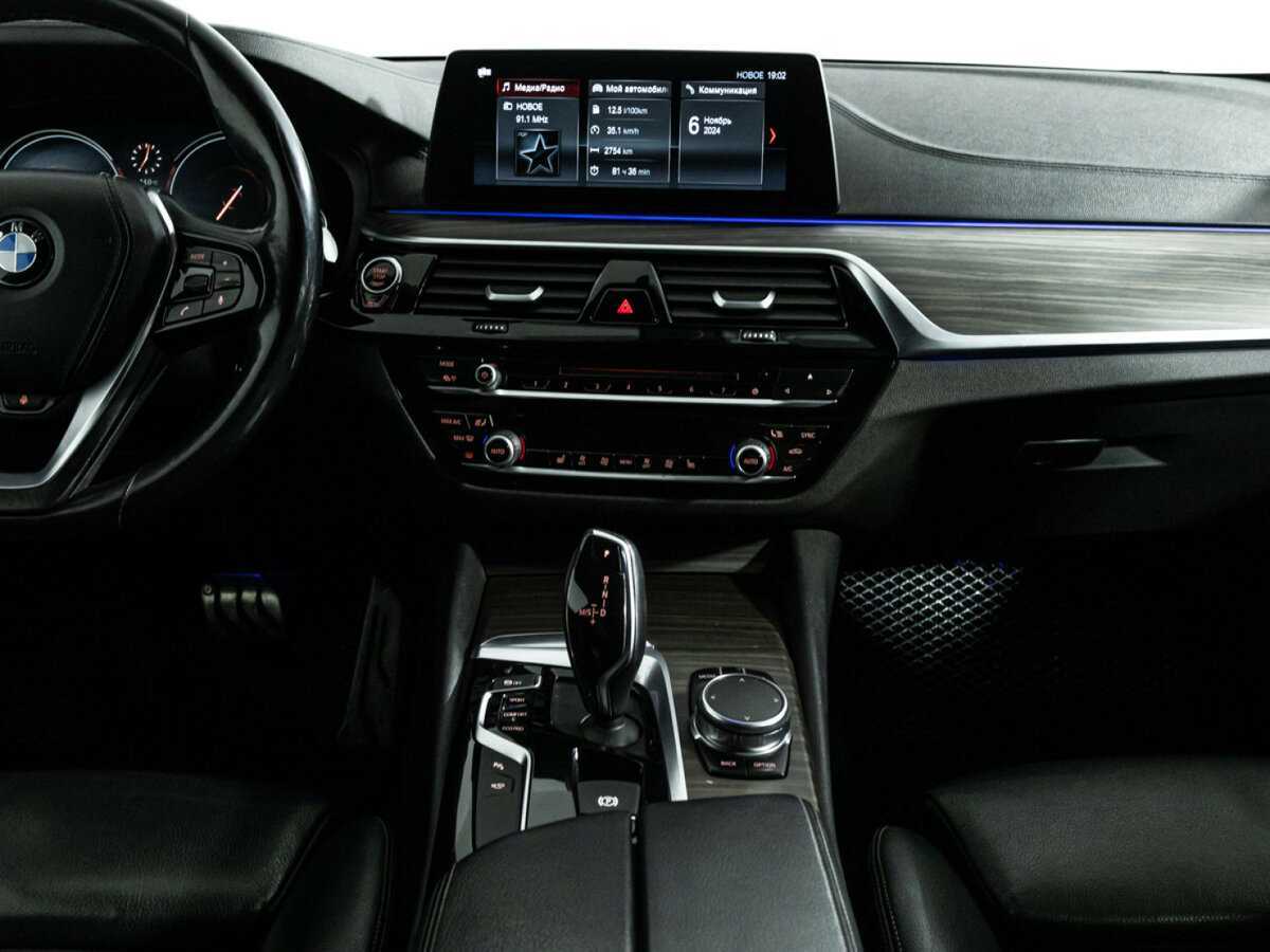 BMW 5 серии 2017 года с пробегом. Фото: #13