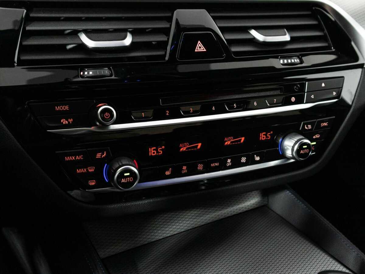 BMW 5 серии 2019 года с пробегом. Фото: #21