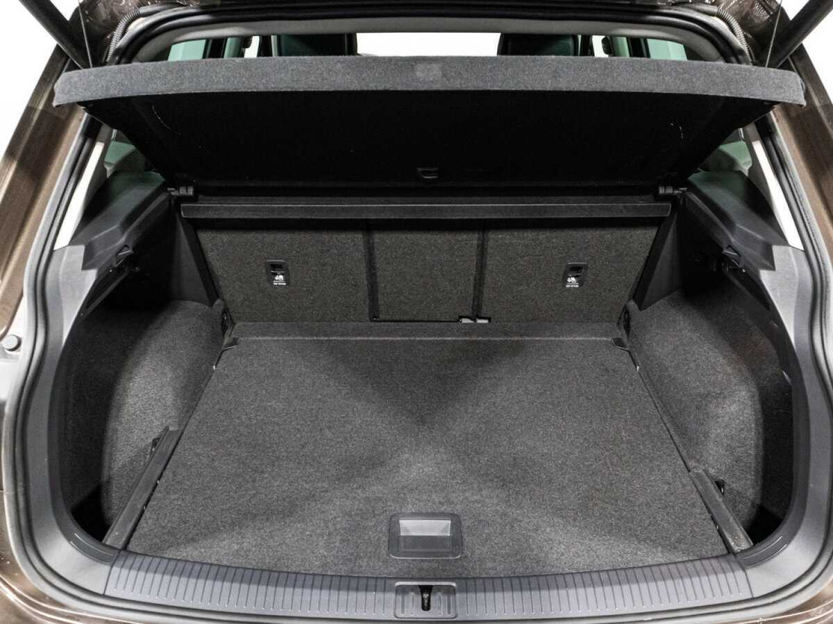 Volkswagen Tiguan 2018 года с пробегом. Фото: #14