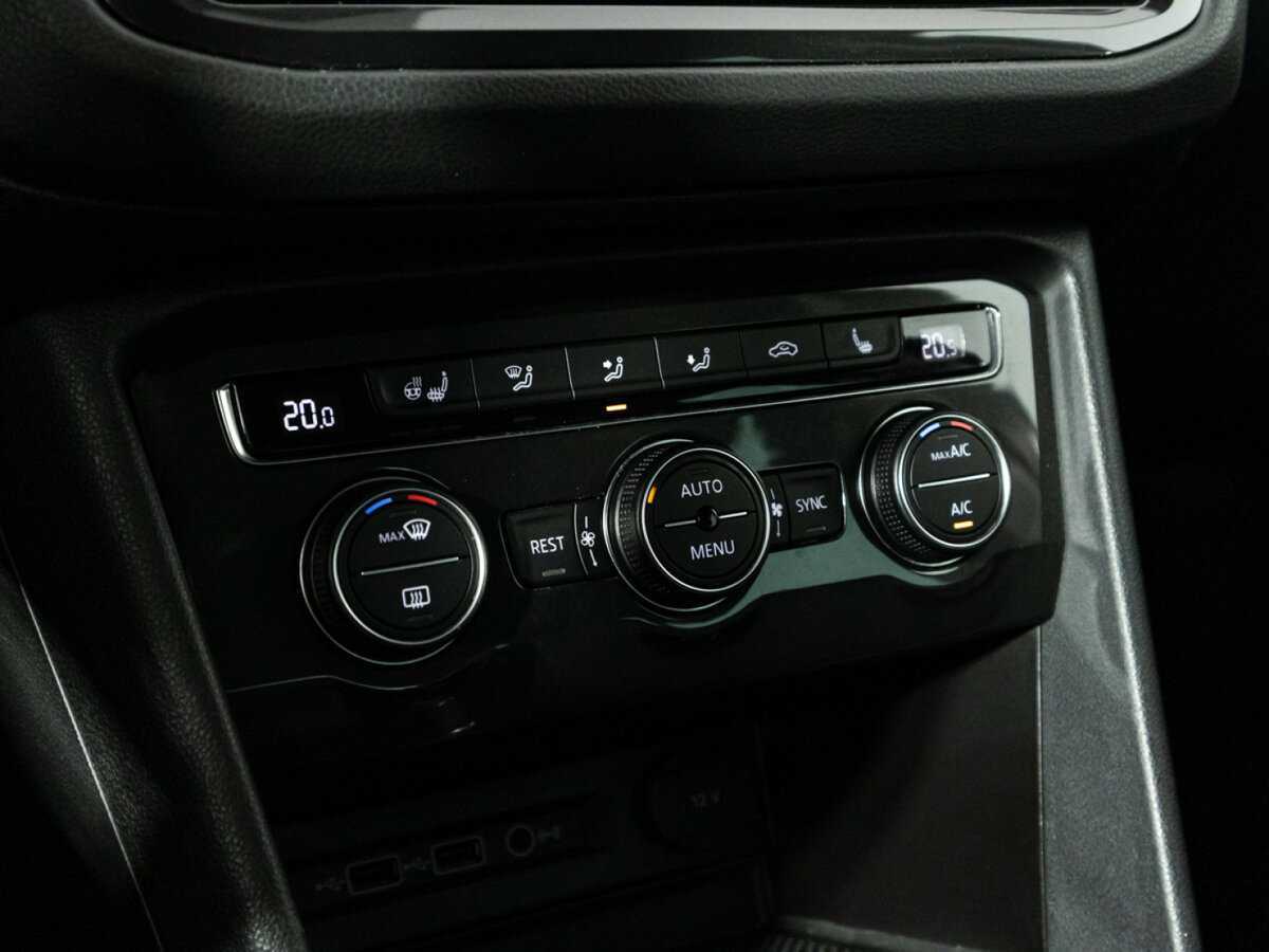 Volkswagen Tiguan 2018 года с пробегом. Фото: #18