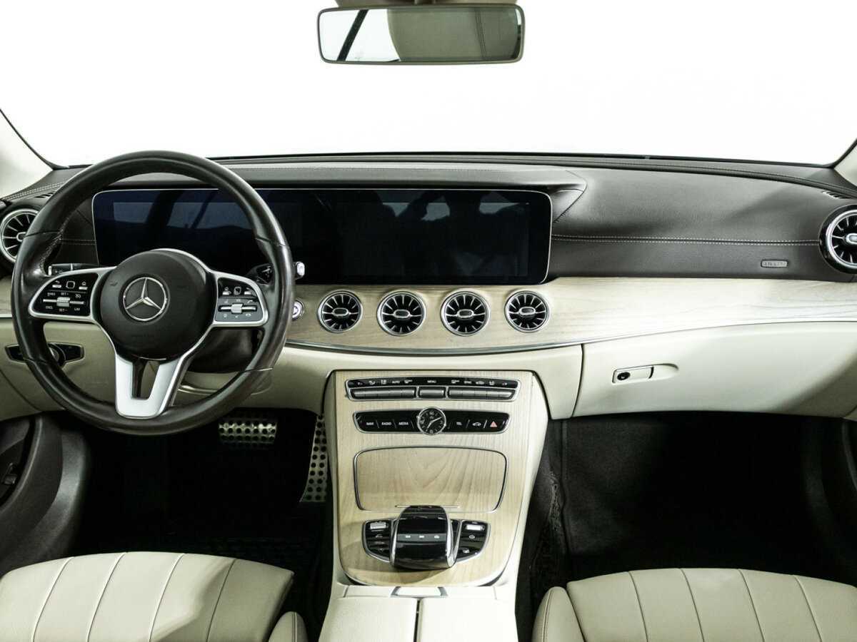 Mercedes-Benz E-Класс 2019 года с пробегом. Фото: #12