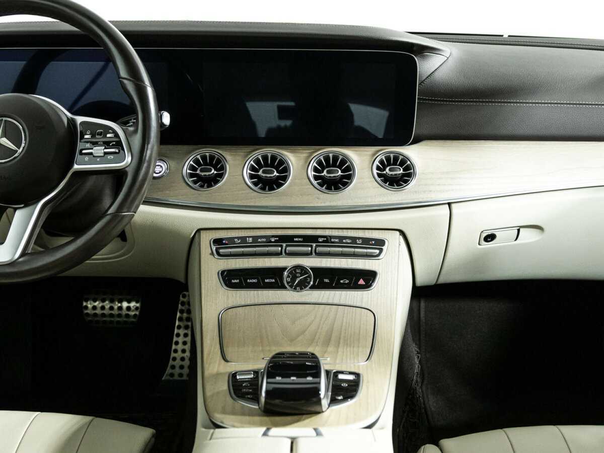 Mercedes-Benz E-Класс 2019 года с пробегом. Фото: #13