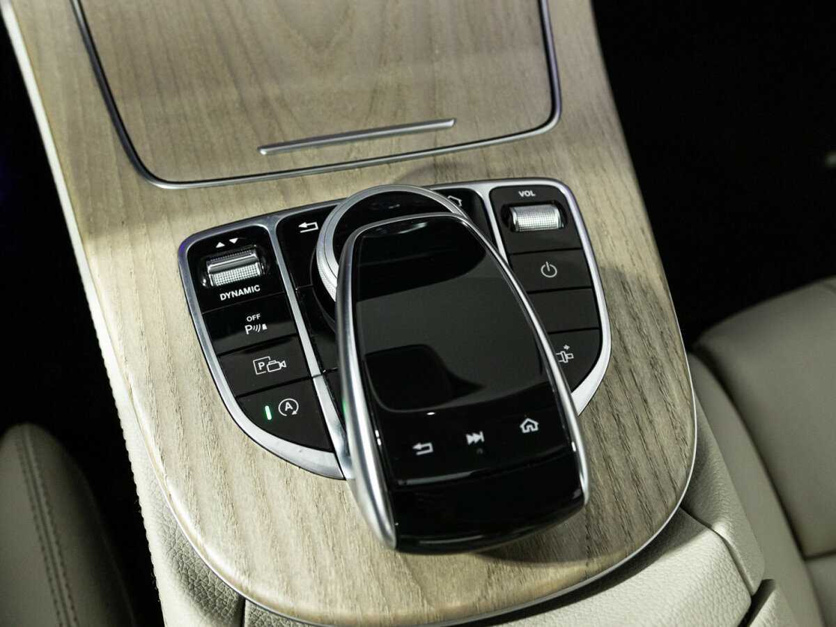 Mercedes-Benz E-Класс 2019 года с пробегом. Фото: #22