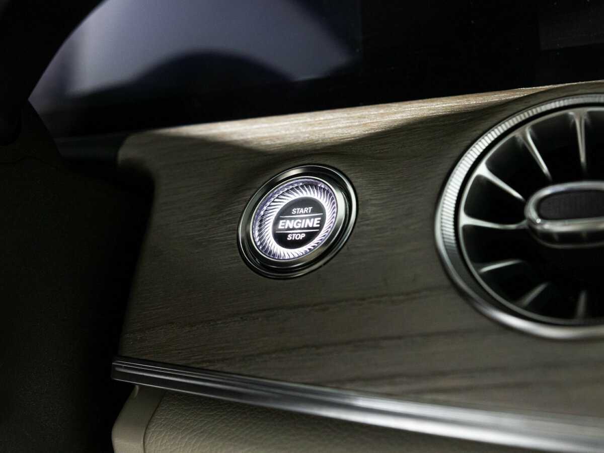 Mercedes-Benz E-Класс 2019 года с пробегом. Фото: #25