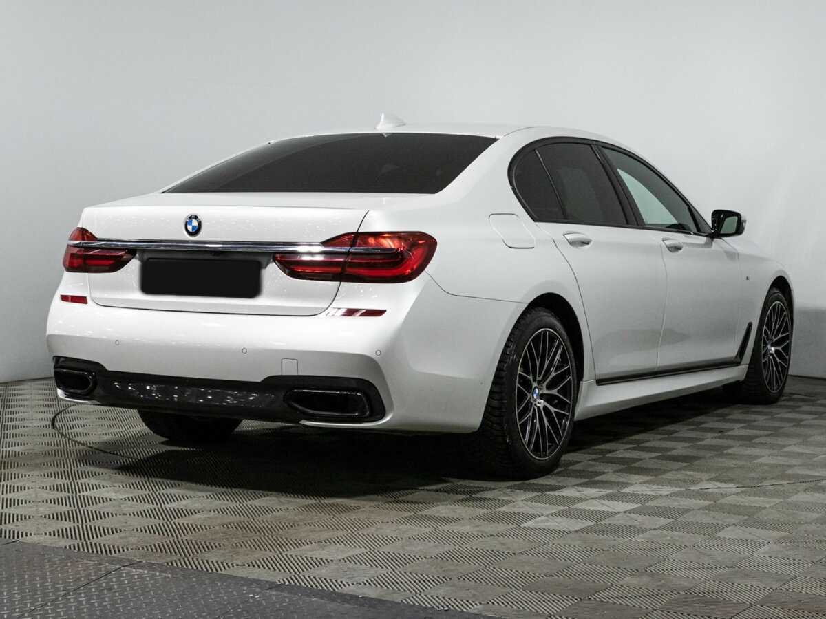 BMW 7 серии 2017 года с пробегом. Фото: #4