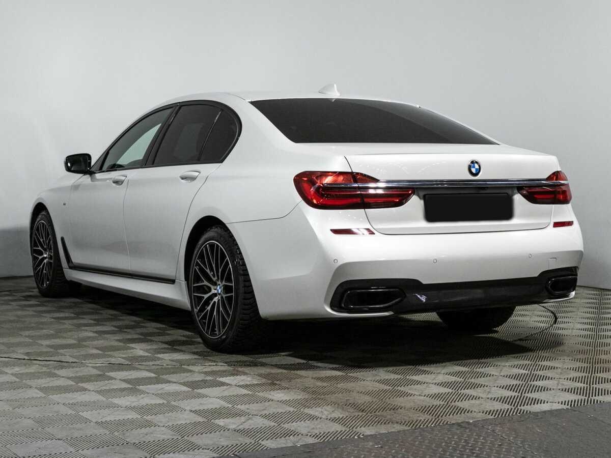BMW 7 серии 2017 года с пробегом. Фото: #6