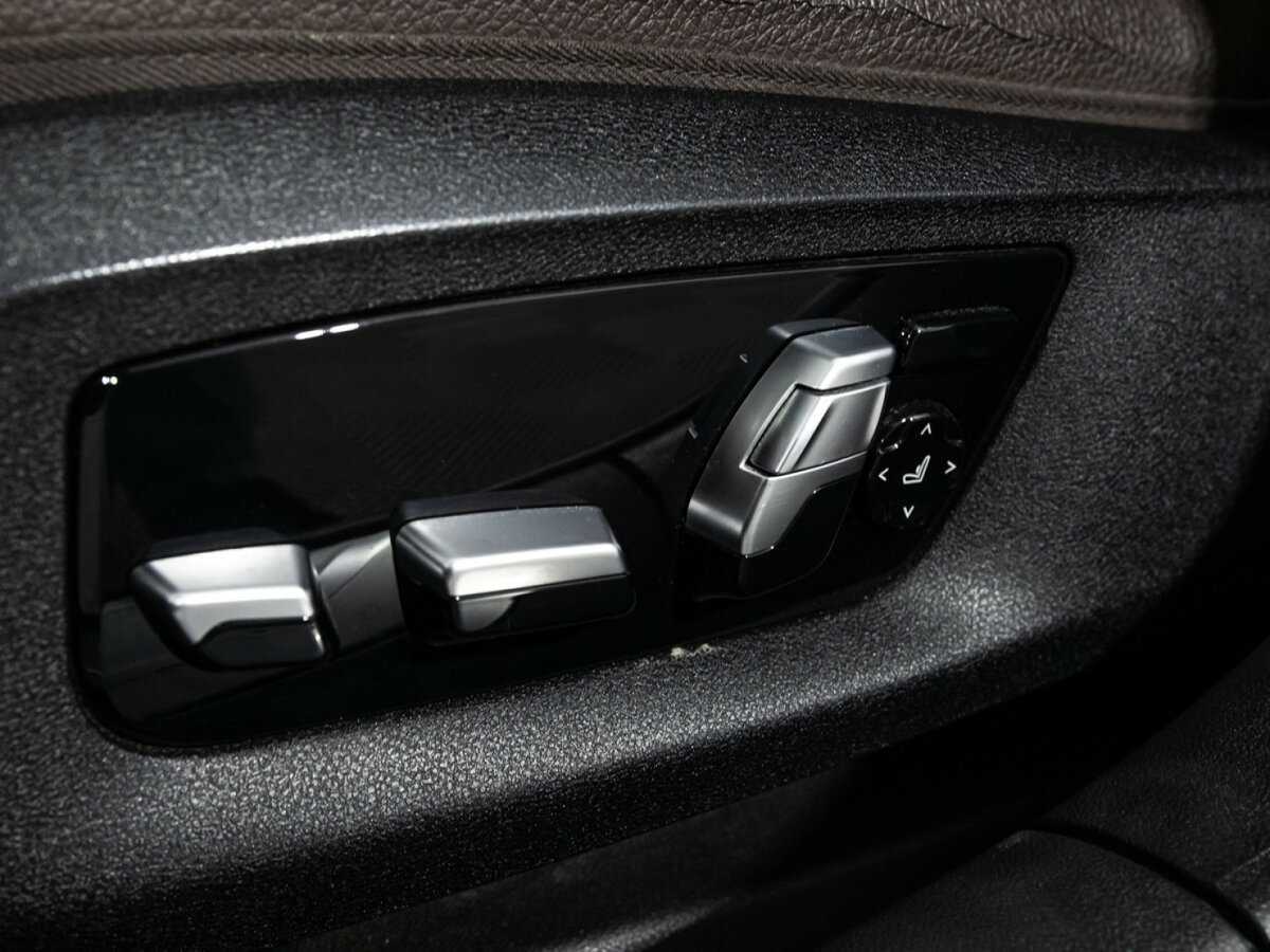 BMW 7 серии 2017 года с пробегом. Фото: #16