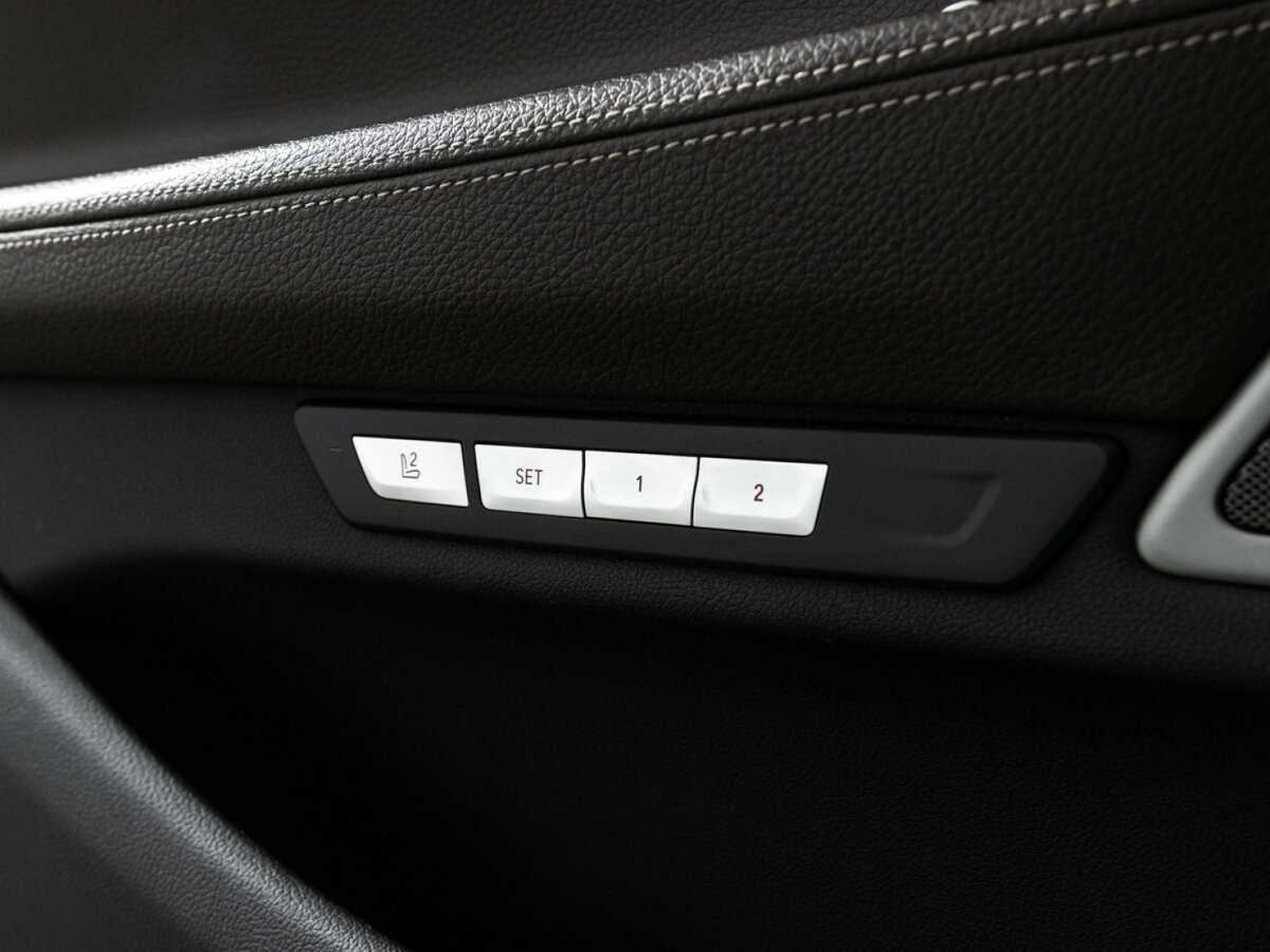 BMW 7 серии 2017 года с пробегом. Фото: #17