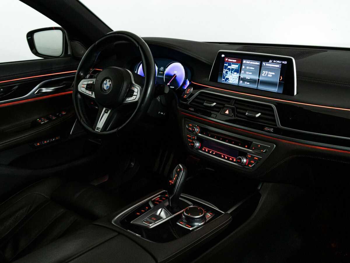 BMW 7 серии 2017 года с пробегом. Фото: #25