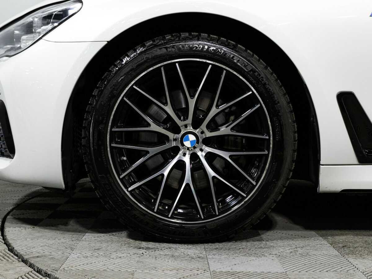 BMW 7 серии 2017 года с пробегом. Фото: #27