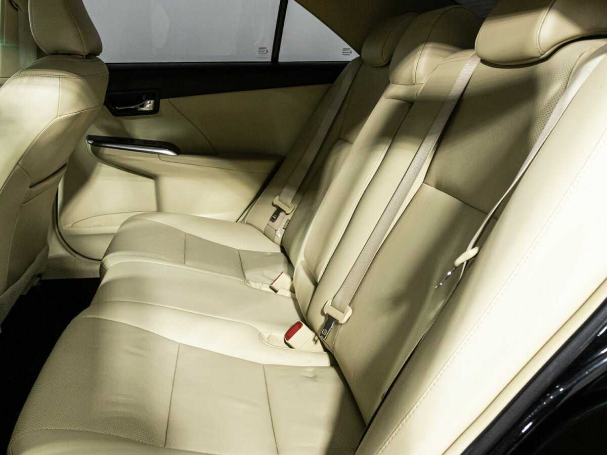 Toyota Camry 2016 года с пробегом. Фото: #9