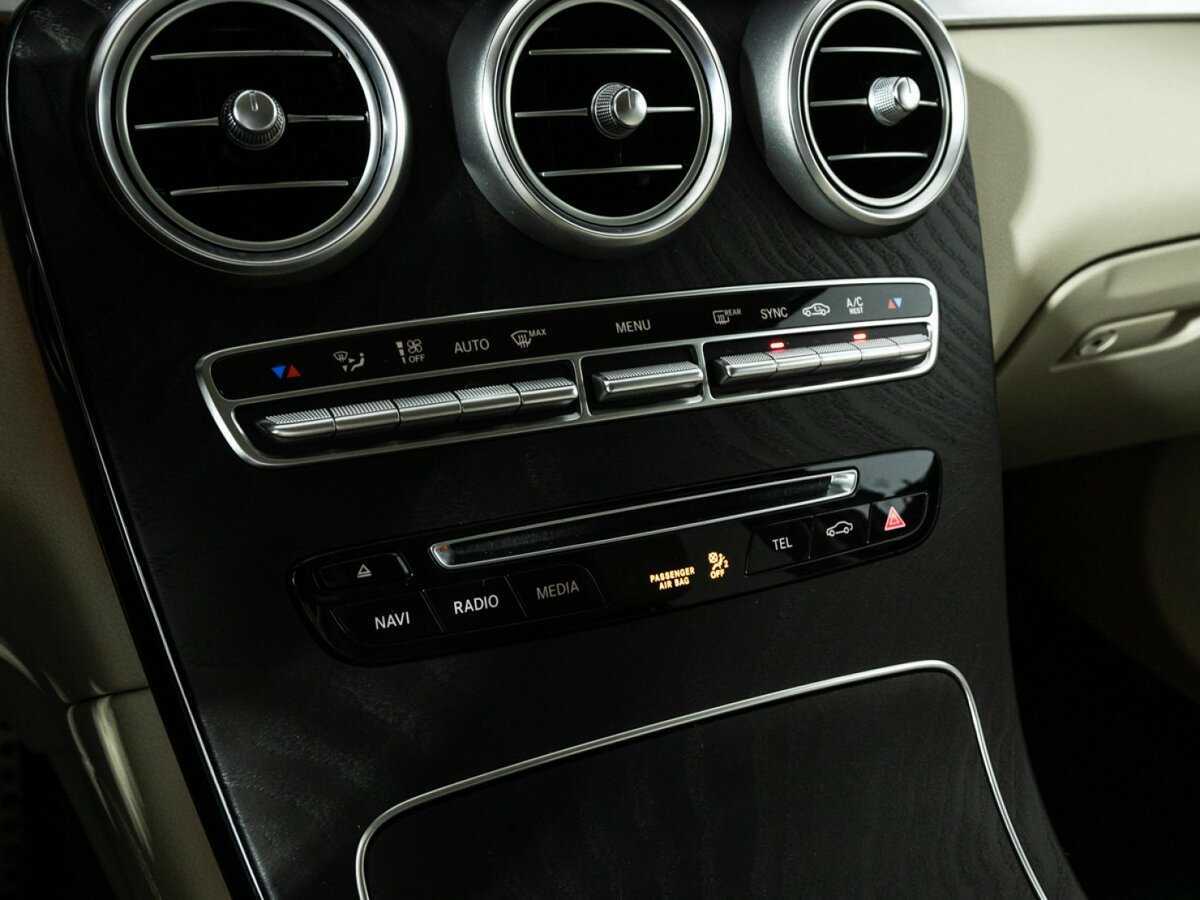 Mercedes-Benz GLC 2019 года с пробегом. Фото: #19