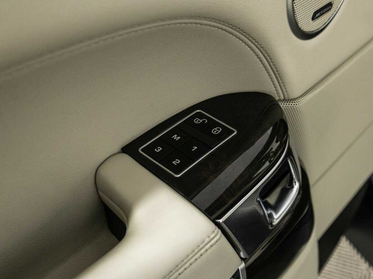 Land Rover Range Rover 2013 года с пробегом. Фото: #18