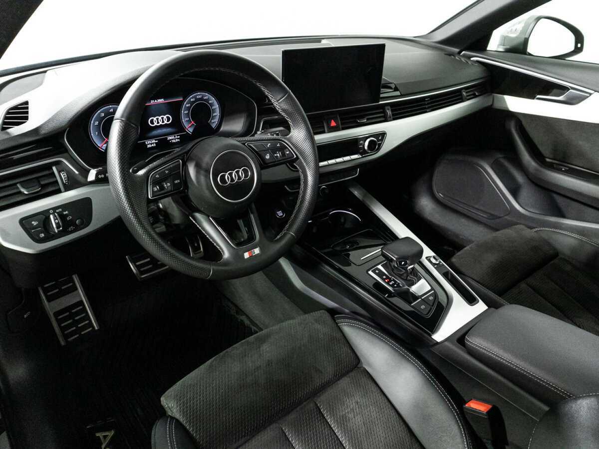 Audi A4 2021 года с пробегом. Фото: #10