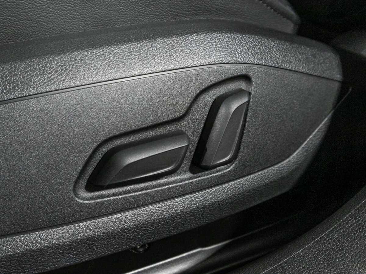 Audi A4 2021 года с пробегом. Фото: #14