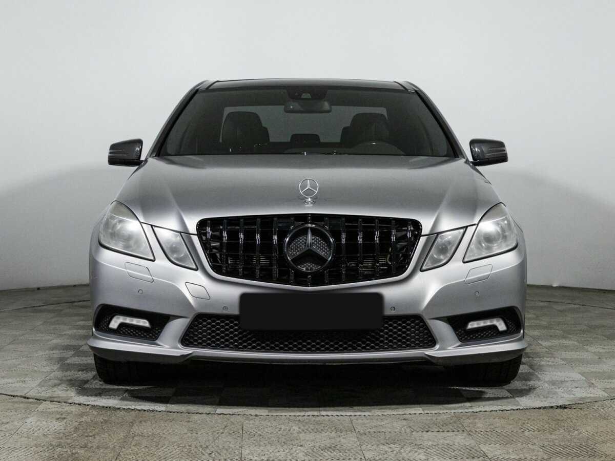 Mercedes-Benz E-Класс 2011 года с пробегом. Фото: #1