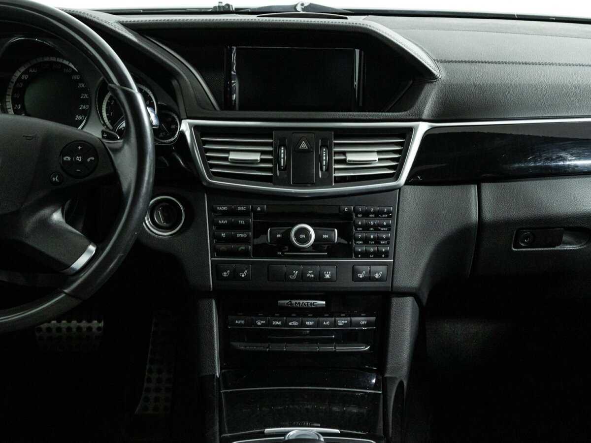 Mercedes-Benz E-Класс 2011 года с пробегом. Фото: #11