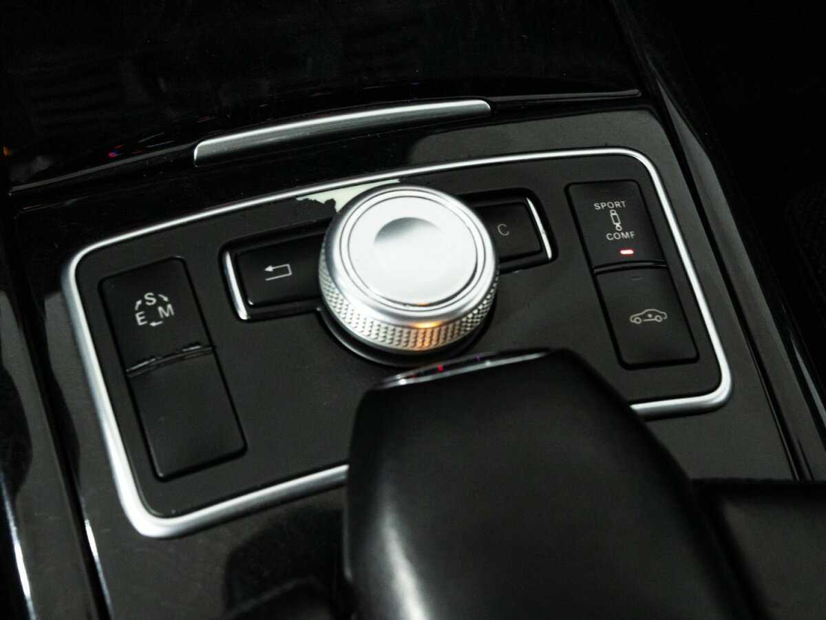 Mercedes-Benz E-Класс 2011 года с пробегом. Фото: #14