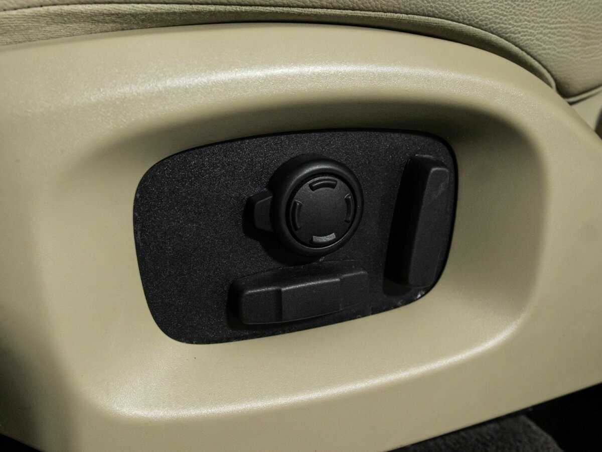 Land Rover Range Rover Sport 2016 года с пробегом. Фото: #16