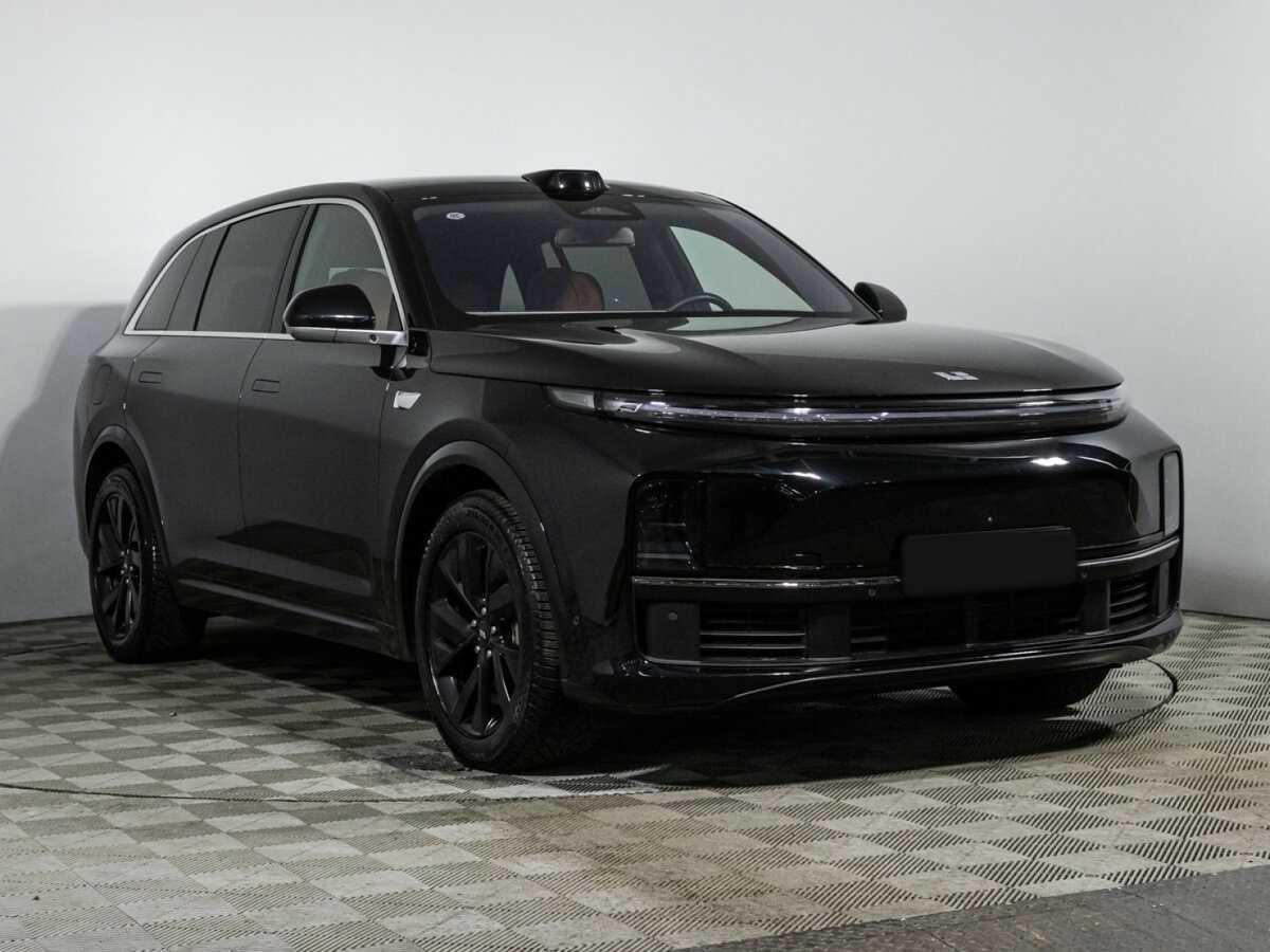 LiXiang L7 2023 года с пробегом. Фото: #2