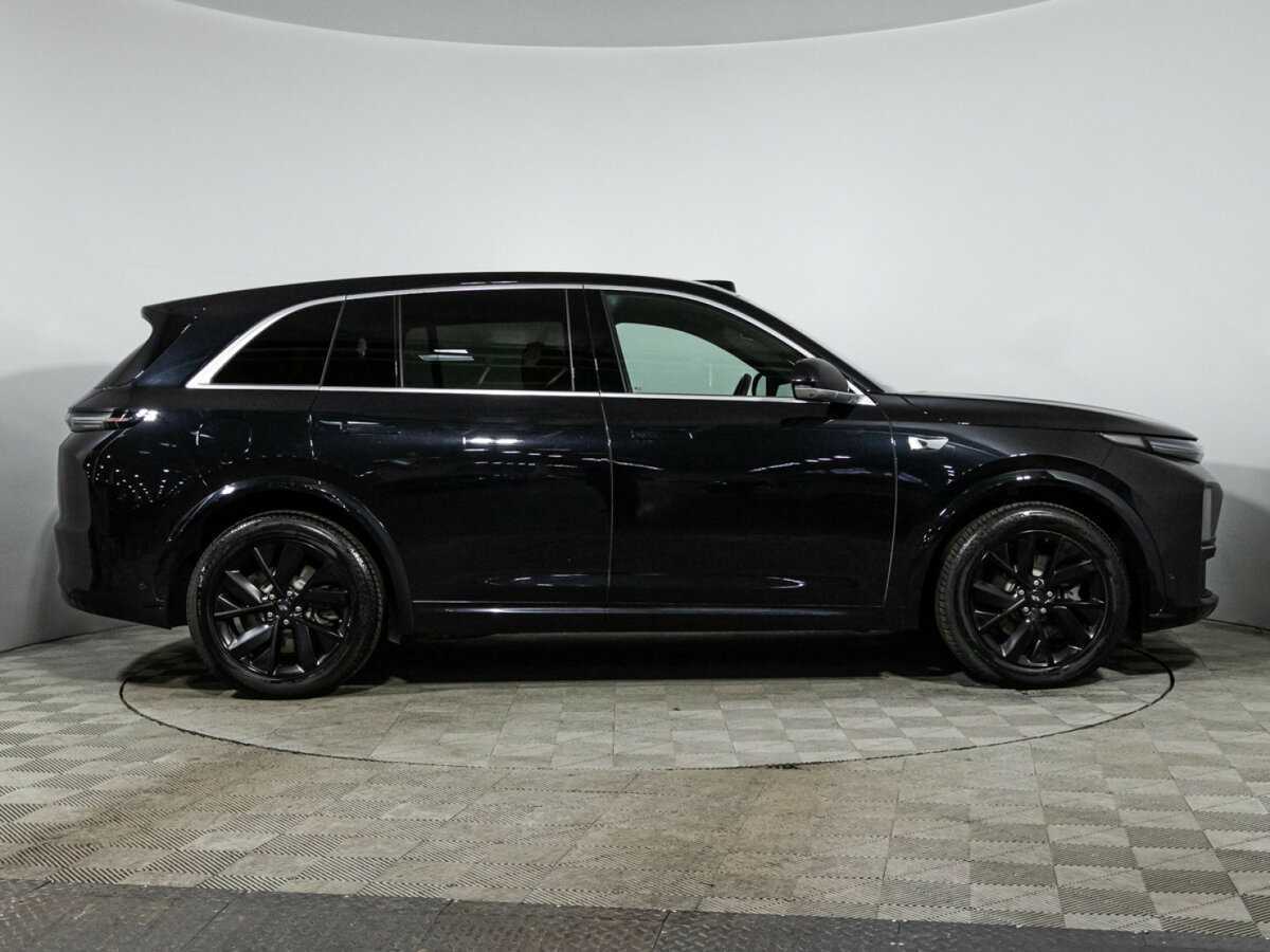 LiXiang L7 2023 года с пробегом. Фото: #3