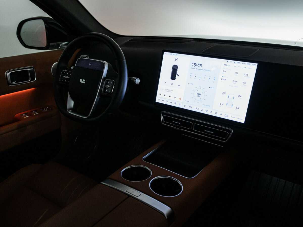 LiXiang L7 2023 года с пробегом. Фото: #28